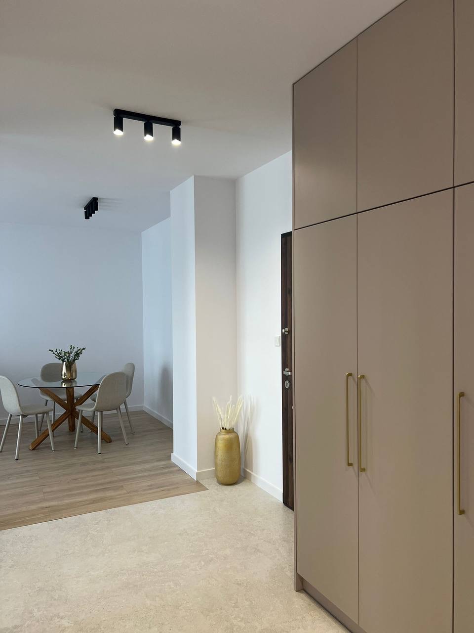 Wohnung 3 zimmer 65 m² in Warschau, Polen